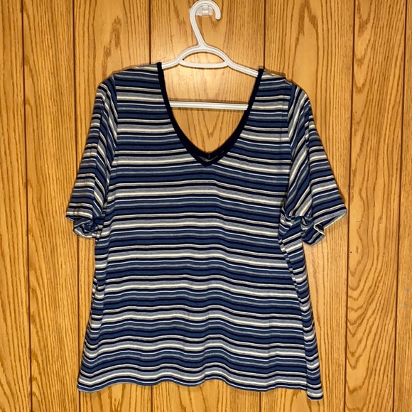 Venezia Jeans Tops - 🔥Blue Striped Short Sleeve Top / Plus Size Womens 18